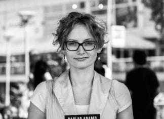 Kad si trudan ti udari dlan o dlan!