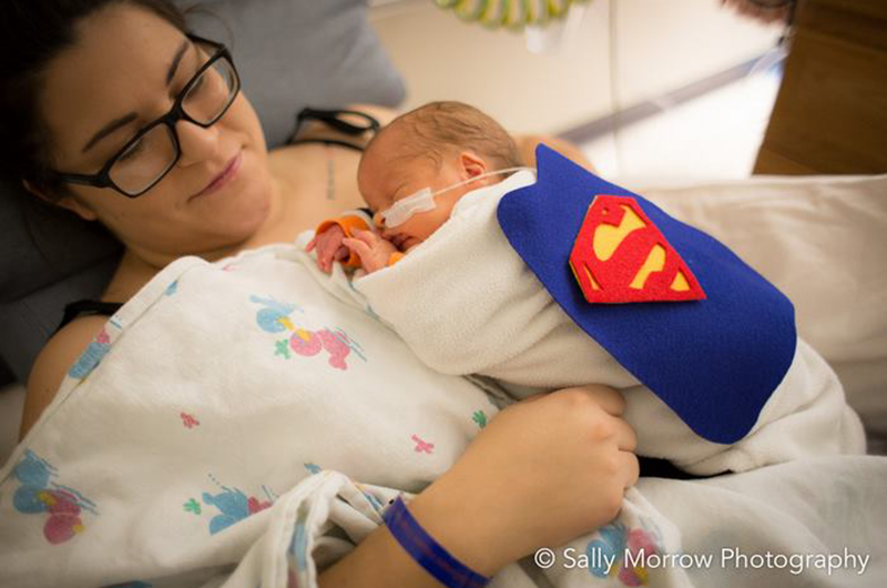 Prijevremeno rođene bebe: Superheroji iz inkubatora (FOTO)