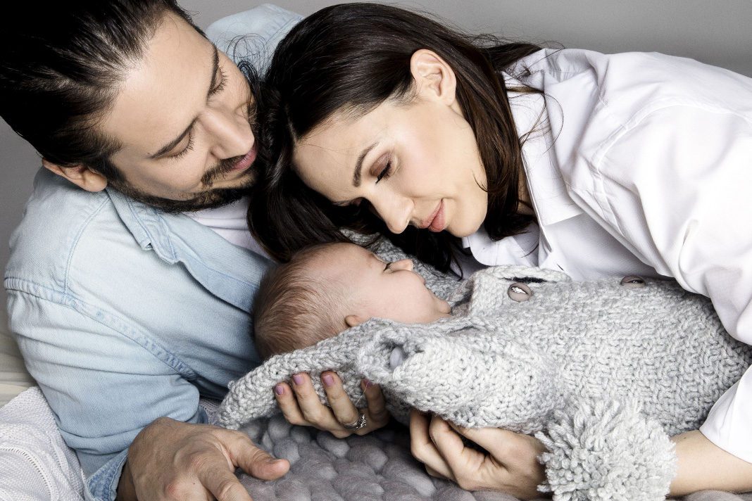 Bojana Barović sa porodicom-mamaklik (1)