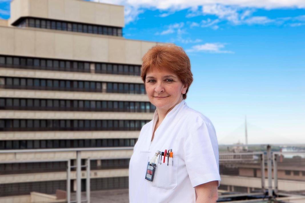 Dr Danica Grujicic Dr Danica Grujičić o KORONA VIRUSU: Bez panike! Korona virus nije ništa opasniji od običnog virusa sezonskog gripa!