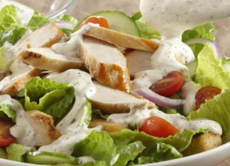 Šta za ručak: Salata sa piletinom