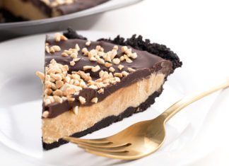 Kolač sa oreo keksićima i puterom od kikirikija