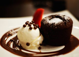 Čokoladni sufle sa sladoledom