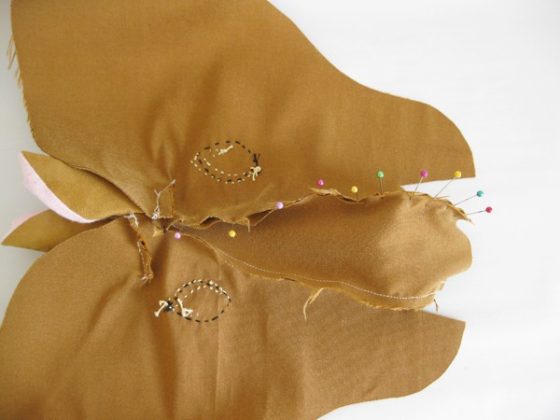 Kako napraviti konjića na štapu? Ovo je igračka koju će djeca obožavati! (FOTO)