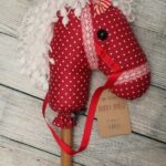 Kako napraviti konjića na štapu? Ovo je igračka koju će djeca obožavati! (FOTO)