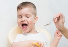 Moje dijete ništa ne jede! Evo šta da uradite kad se doručak pretvori u opšti haos