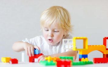 UČENJE KROZ IGRU: Lego kocke za razvoj fine motorike kod djece UČENJE KROZ IGRU Lego kocke za razvoj fine motorike kod djece mamaklik.jpg