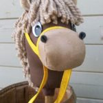 Kako napraviti konjića na štapu? Ovo je igračka koju će djeca obožavati! (FOTO)