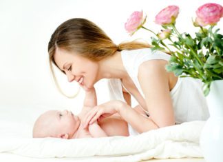 Dr Branimir Nestorović: Za novorođenče je važan nježan majčin dodir Šta je taktilna stimulacija: Nježni dodiri koji pomažu rast i razvoj bebe (VIDEO)