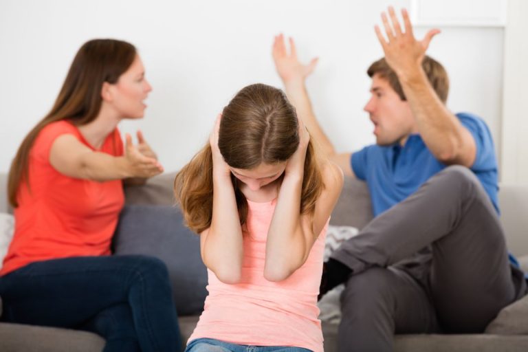 DJECA I RAZVOD: Najosjetljiviji su adolescenti