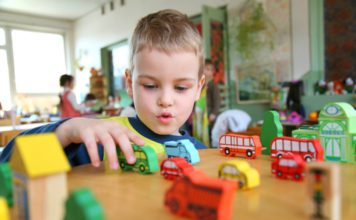 Naučite dijete da dijeli stvari sa drugom djecom