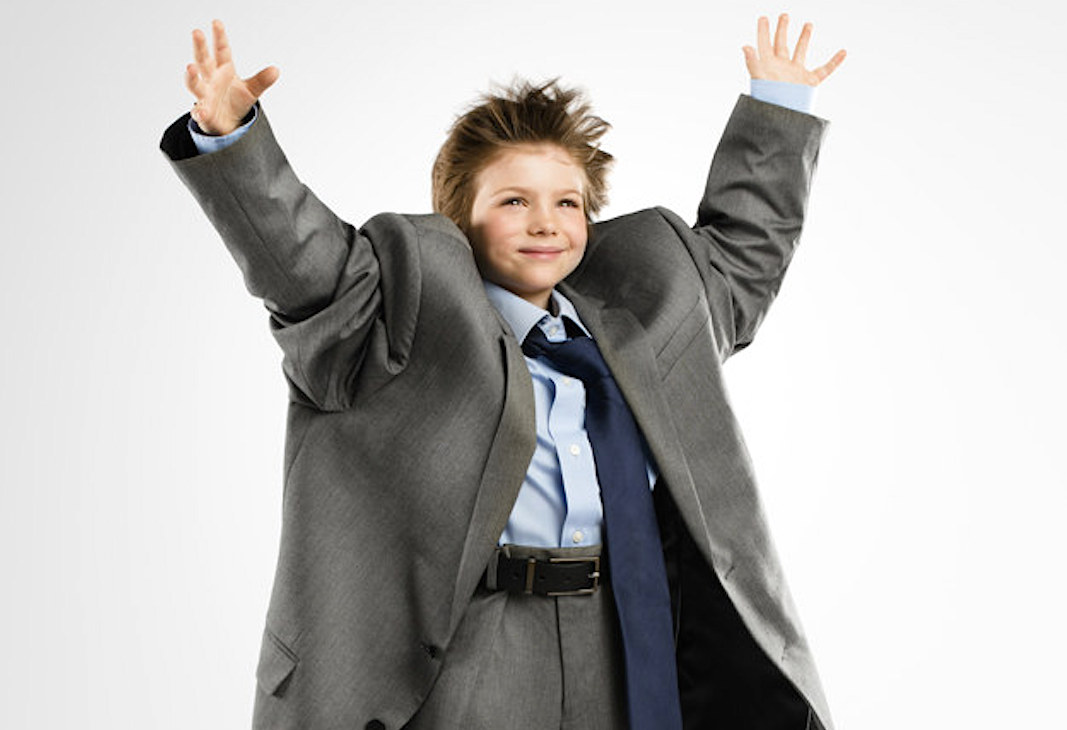 Kada dijete može SAMOSTALNO da se OBUČE? VODIČ od 1. godine do polaska u školu mamaklik