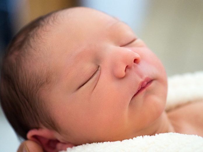 beba Šta nam zaista govori težina bebe na rođenju
