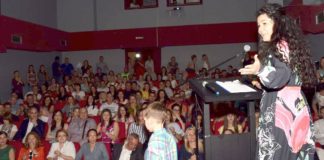 “Za bebu više”: Održana Javna tribina o sterilitetu i procesu vantjelesne oplodnje u Zvorniku