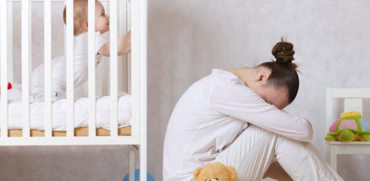 Beba neće da spava? Sedmodnevni plan za rutinu spavanja kod beba "noćnih ptica"