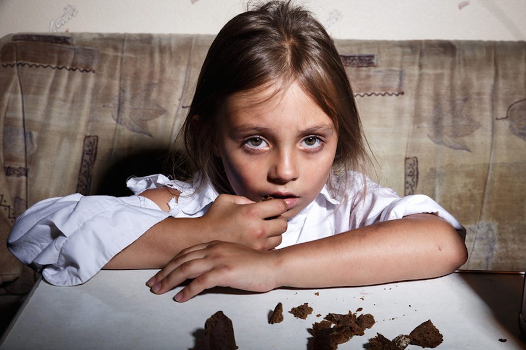 deca-siromastvo-foto-shutterstock