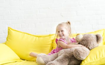 NEOBIČNE IGRE ZA DJECU KOD KUĆE: Igračke i zabavni eksperimenti za igranje i učenje! NEOBIČNE IGRE ZA DJECU KOD KUĆE: Igračke i zabavni eksperimenti za sticanje različitih znanja i vještina