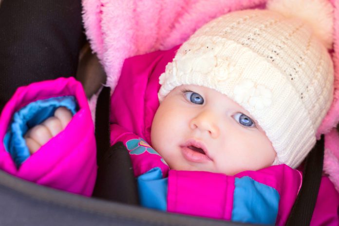 beba djeca na minusu hladnoca prehlade