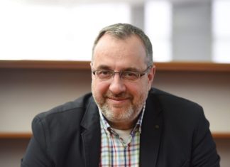 Dr Ranko Rajović: “Učenje napamet izaziva stres kod djece!”