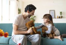 9 stvari koje očevi djevojčica treba da znaju kako-ocevi-uticu-na-razvoj-cerki mamaklik.jpg