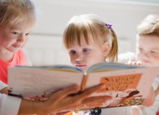 10 sjajnih razloga zašto djeca treba da čitaju prave bajke