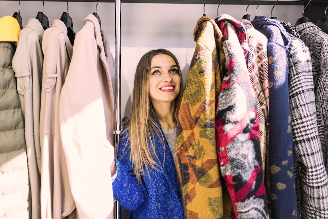 posjednik pružiti pod, ispod Kako PRAVILNO OPRATI vuneni kaput, bundu od vještačkog krzna, pernatu ili skijašku jaknu — Mama Klik posjednik pružiti pod, ispod Kako PRAVILNO OPRATI vuneni kaput, bundu od vještačkog krzna, pernatu ili skijašku jaknu — Mama Klik