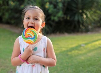 Postavljanje granica kod djece: Situacije u kojim djeci MORATE reći “NE”
