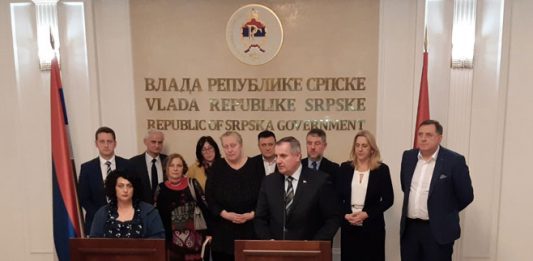 Zatvaraju se sve škole u RS zbog korona virusa mamaklik.jpg