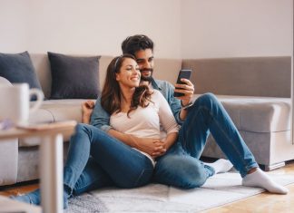 Po cijele dane ste s partnerom? Evo kako izbjeći svađu kako-izbjeći-svađu-sa-partnerom-u-izolaciji mamaklik.jpg