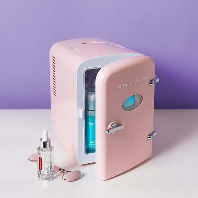 Zavirite u MAKEUP FRIŽIDER: Minijaturno čudo koje čuva kozmetiku