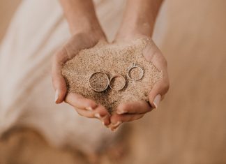 BRAK JE SKINUO „MRAK“: Postoji li recept za srećan brak? BRAK-JE-SKINUO-„MRAK“-Postoji-li-recept-za-srećan-brak-mamaklik.jpg