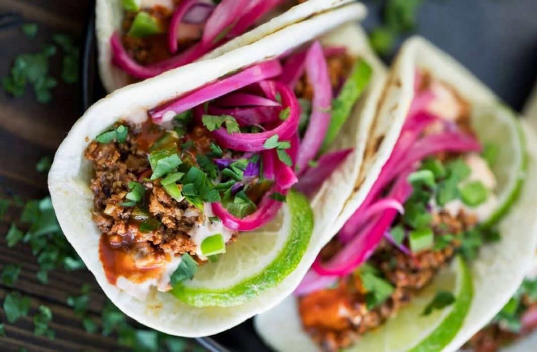 Veganski meksički takosi sa karfiolom, pečurkama i orasima Tortilje Recept P (3) Veganski-meksički-takosi-sa-karfiolom-pečurkama-i-orasima-Tortilje-Recept-P-3.jpg