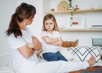 Birajte riječi- Ovo su rečenice koje ne treba reći djetetu mamaklik.jpg